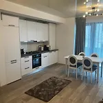 201 B1 Almar Luxury Residence-renting & Free Pool Apartment *