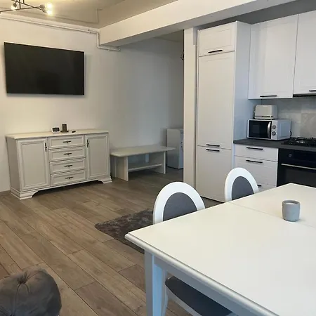 Lägenhet 201 B1 Almar Luxury Residence-renting & Free Pool *