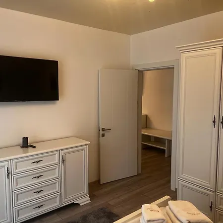 201 B1 Almar Luxury Residence-renting & Free Pool