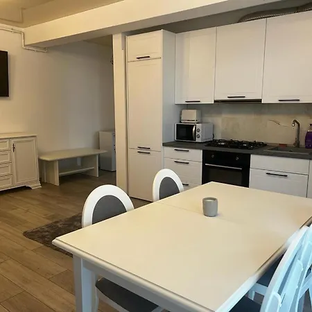 Apartment 201 B1 Almar Luxury Residence-renting & Free Pool Navodari