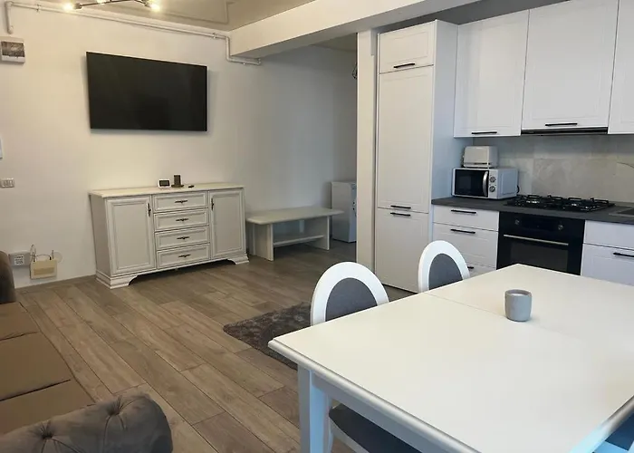 Lägenhet 201 B1 Almar Luxury Residence-renting & Free Pool *